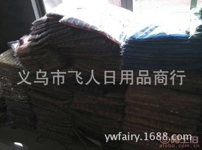 【花仙女浙江地墊地毯門墊批發/金華植絨地墊印花地墊廠家直銷】義烏市飛人日用品商行 - 產品庫